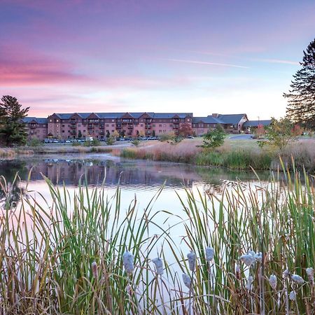 Club Wyndham Glacier Canyon Lake Delton エクステリア 写真