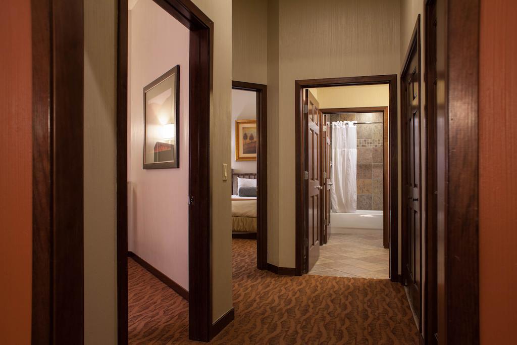 Club Wyndham Glacier Canyon Lake Delton 部屋 写真